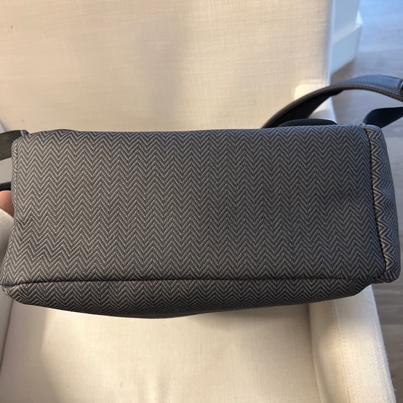 Travelpro Slim backpack- With Tags! Travel backpack - Picture 5 of 7